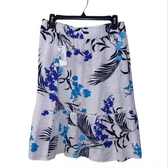 Liz Claiborne Dresses & Skirts - Liz Claiborne Floral Printed Skirt NWT